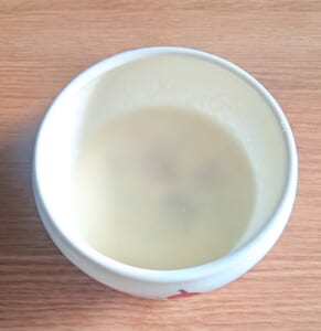 お湯1:6で混ぜたポタージュ状のライスシリアル