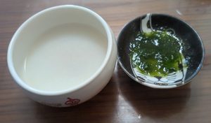 10倍がゆ（ライスシリアルはじめてのおかゆ）と「はじめての離乳食」のほうれん草