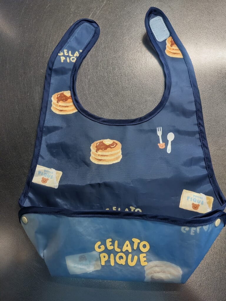 ジェラピケのスタイ　ボタンをつけた場合